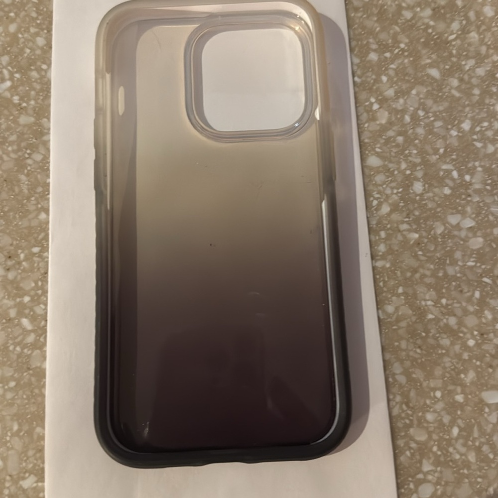 Phone case - Picture 4 of 4